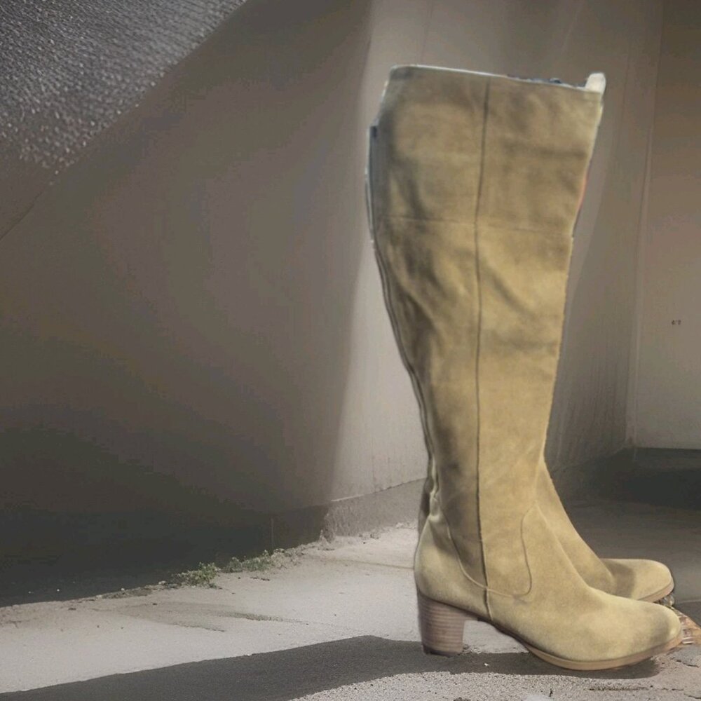 Marc Fisher Boots Escape Tall Knee High Tan Suede  Shoes Women's Size 9